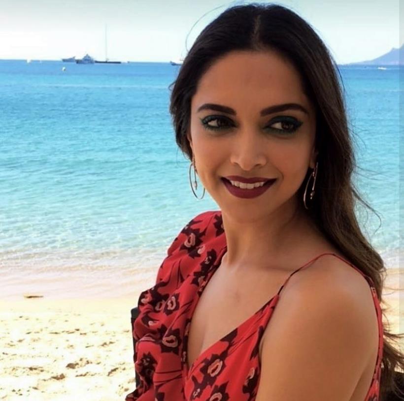 deepika padukone, deepika padukone pics, deepika padukone photos, deepika padukone cannes, deepika padukone cannes red carpet, deepika padukone cannes 2017, deepika padukone cannes 2017 red carpet, deepika padukone cannes photos, indian express, indian express news