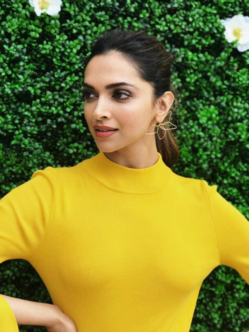 deepika padukone, deepika padukone pics, deepika padukone photos, deepika padukone cannes, deepika padukone cannes red carpet, deepika padukone cannes 2017, deepika padukone cannes 2017 red carpet, deepika padukone cannes photos, indian express, indian express news