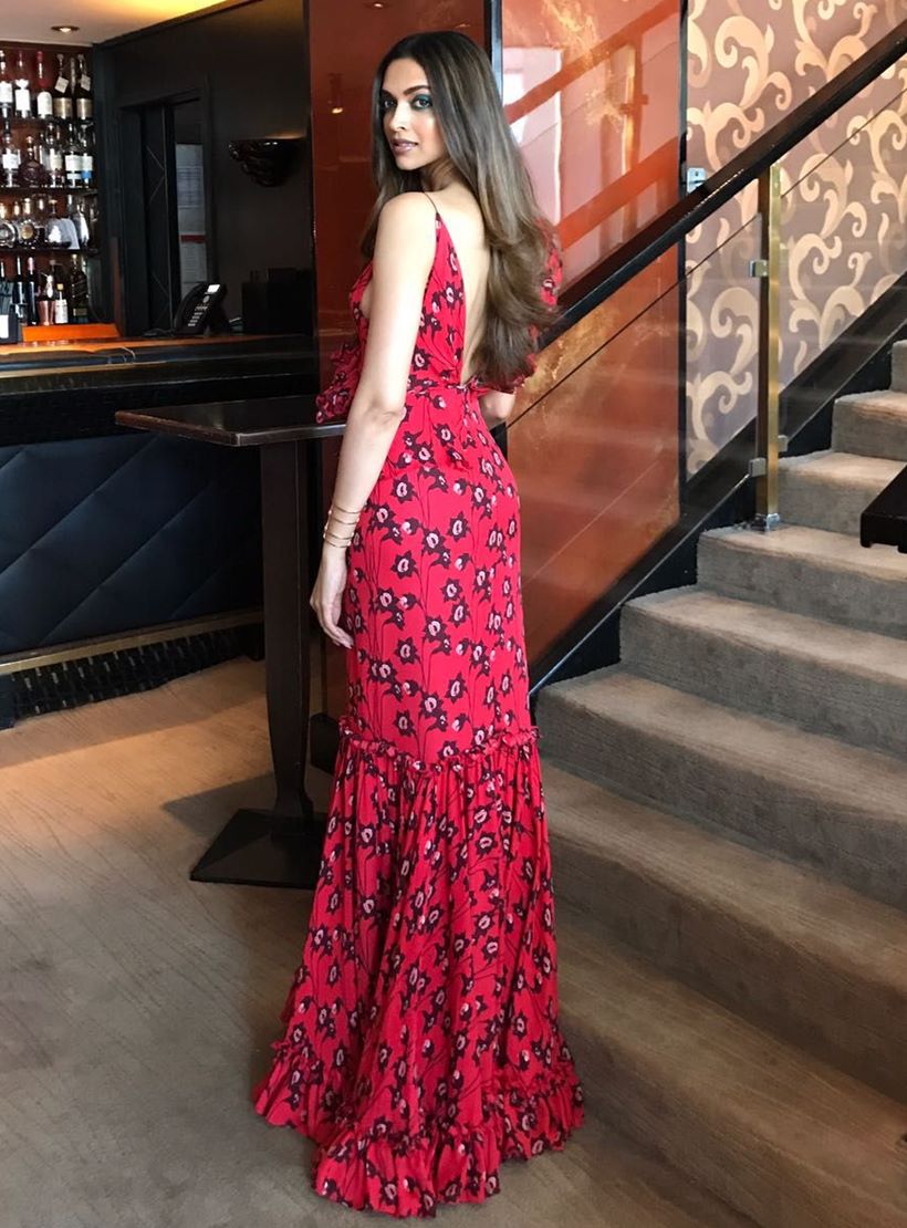 deepika padukone, deepika padukone pics, deepika padukone photos, deepika padukone cannes, deepika padukone cannes red carpet, deepika padukone cannes 2017, deepika padukone cannes 2017 red carpet, deepika padukone cannes photos, indian express, indian express news