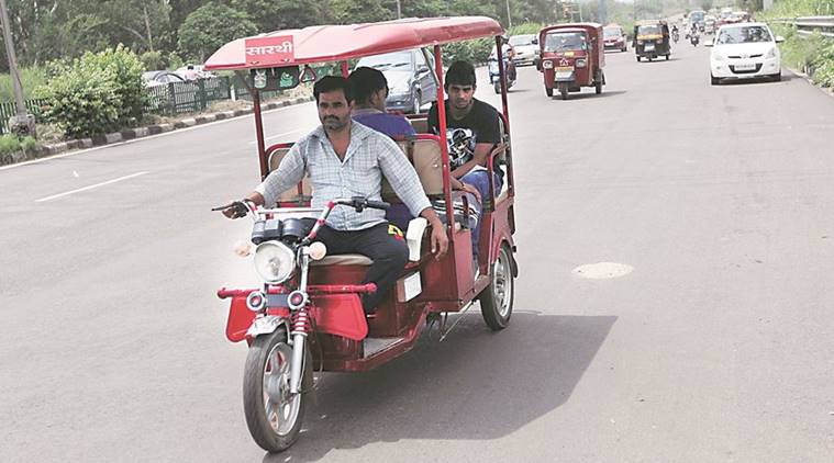 Aadhaar, Aadhaar card, Delhi, delhi e-rickshaw, E rickshaw Aadhaar, delhi news, india news