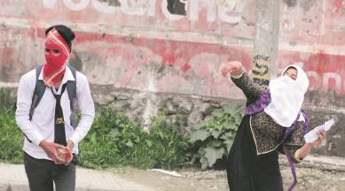 kashmir, kashmir unrest, kashmir student protest, srinagar student protest, kashmir exam, kashmir school closed, J&K government, mufti government, altaf bukhari, indian express news, india news