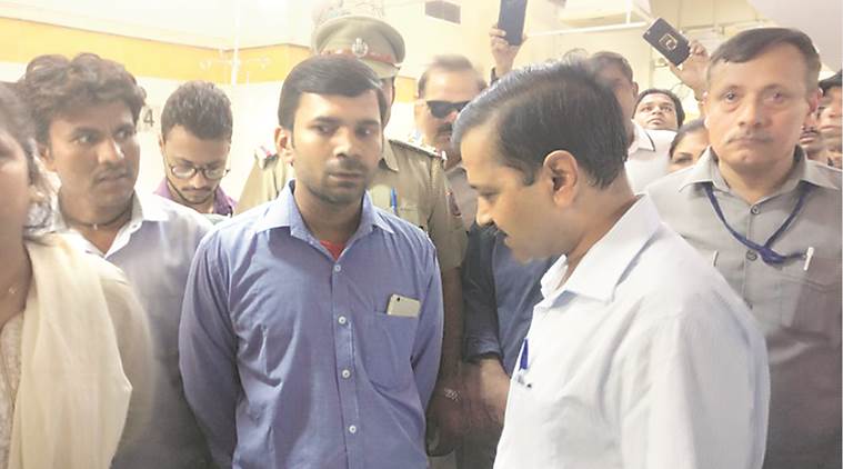 kejriwal, arvind kejriwal, kejriwal hospital visit, kejriwal surprise visit to hospital, Sanjay Gandhi Memorial Hospital, aap news, india news, delhi news, indian express