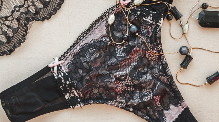 India's first lingere Vending machine, Lingere machine, Radhika Goenka, Mumbai Lingere wear, women's inner wear