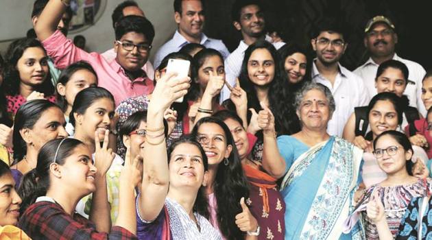 Cbseresult Nic In 2017, Cbse Results.nic.in, www.cbseresults.nic.in, cbse 10th result, cbse 10 result 2017, www.cbse.nic.in , cbse 10th result 2017 date, cbseresults.nic.in, cbseresults nic in