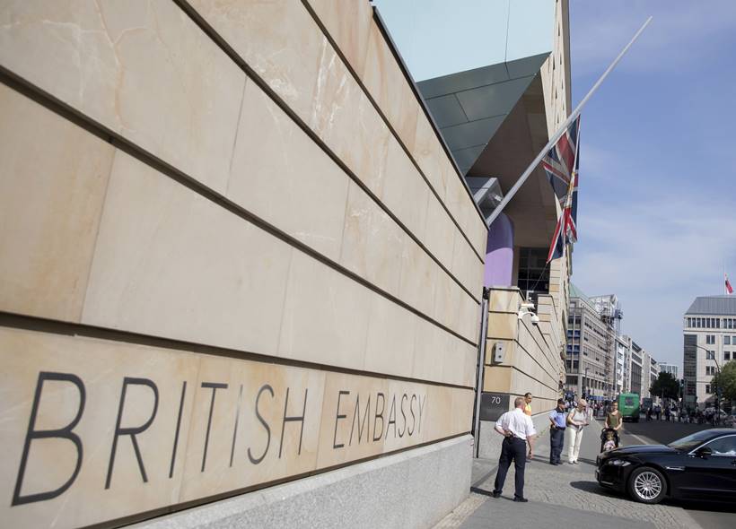 Manchester attack, Manchester terror attack, manchester concert attack, ariana grande concert, ariana grande concert blast, grande concert blast, blast news, international news, world news, indian express news, latest news