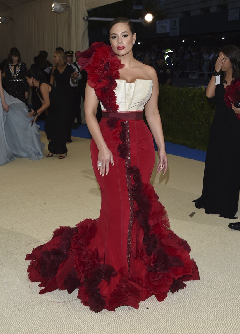 priyanka chopra, priyanka chopra met gala, priyanka chopra best dressed, deepika padukone, deepika padukone met gala, best dressed met gala, celebrities met gala, rihanna, gigi hadid, madonna, katy perry, celine dion, kendall jenner, halle berry, rita ora, nicki minaj, met gala red carpet, met gala 2017, met gala red carpet hits and misses, met gala best and worst dressed, hollywood celebs, hollywood met gala, met gala fashion, fashion, fashion news, indian express, indian express news