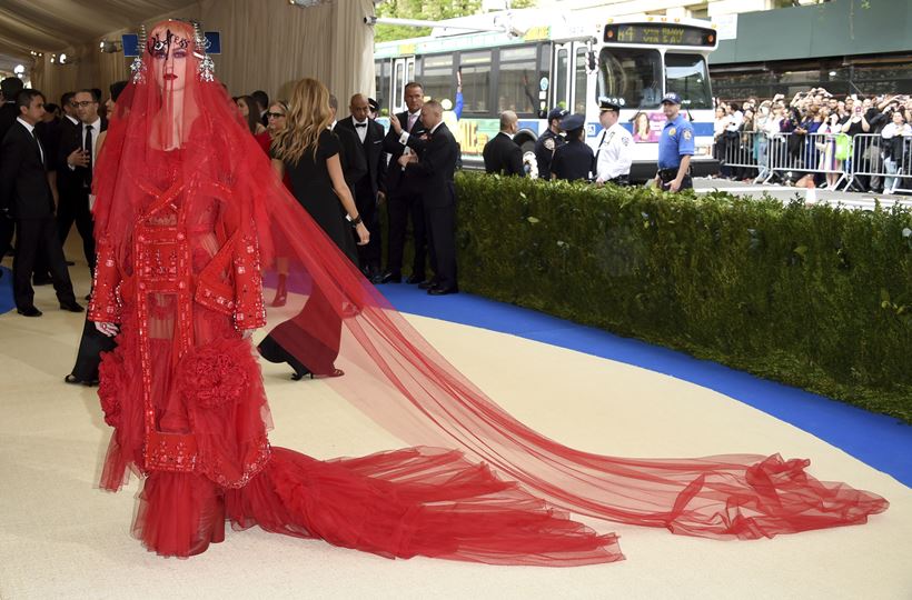 priyanka chopra, priyanka chopra met gala, priyanka chopra best dressed, deepika padukone, deepika padukone met gala, best dressed met gala, celebrities met gala, rihanna, gigi hadid, madonna, katy perry, celine dion, kendall jenner, halle berry, rita ora, nicki minaj, met gala red carpet, met gala 2017, met gala red carpet hits and misses, met gala best and worst dressed, hollywood celebs, hollywood met gala, met gala fashion, fashion, fashion news, indian express, indian express news