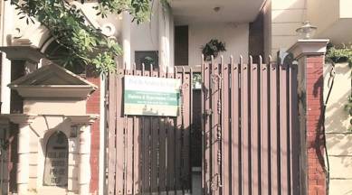 india doctor, barred doctor, indian medical laws, delhi doctors, delhi news, india news