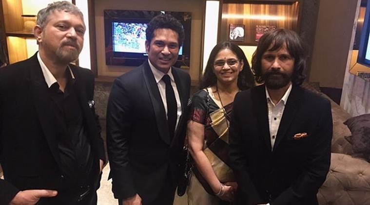 Sachin Tendulkar posts a rare photo with family, see pic | Sports News,The Indian Express