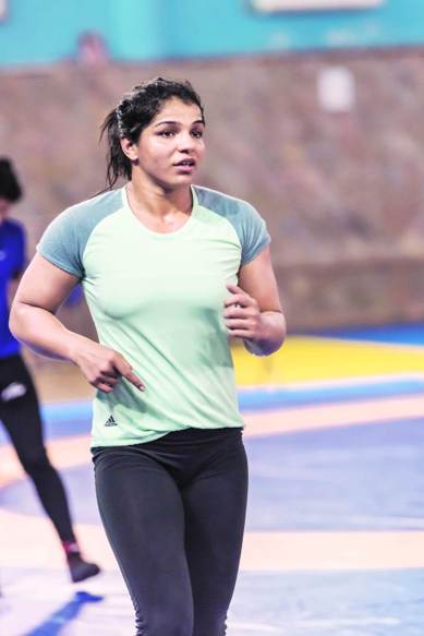 sakshi malik, bajrang punia, world wrestling championship, wrestling news, sports news, indian express