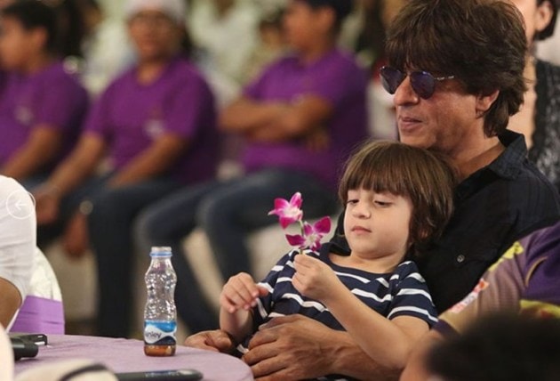 Shah Rukh Khan, Shah Rukh Khan abram, abram, srk abram pics, abram recent pics, abram ipl pics, abram srk pics, srk abram photos