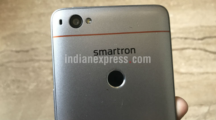 Smartron, Smartron srt.phone, Smartron Sachin Tendulkar, srt.phone, srt.phone Sachin Tendulkar, srt.phone review, srt.phone price, srt.phone Flipkart, srt.phone specs, mobiles, smartphones, technology, technology news