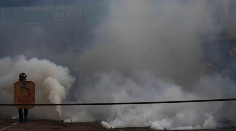 Venezuela, Venezuela President Nicolas Maduro, Nicolas Maduro, Venezuela protest, Venezuela clashes, World news, Indian Express