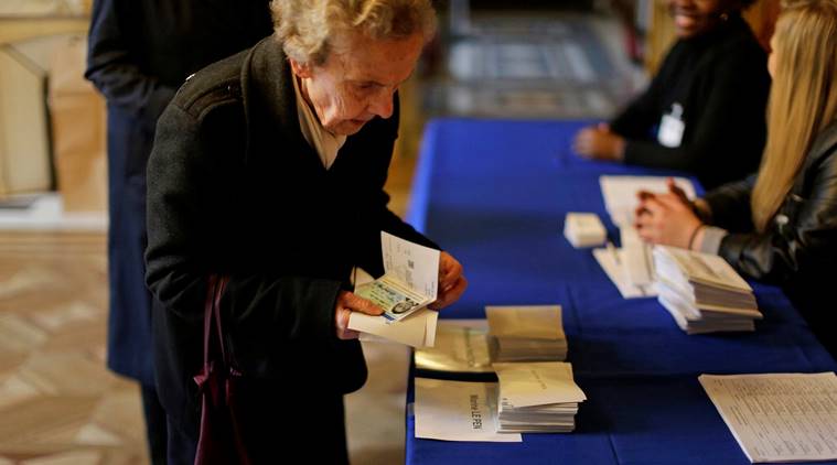 France divided, France elections, France presidential elections, marine le pen emmanuel macron, elections in france, far right in Europe, European politics, indian express news, france news, may 7 france, macron le pen