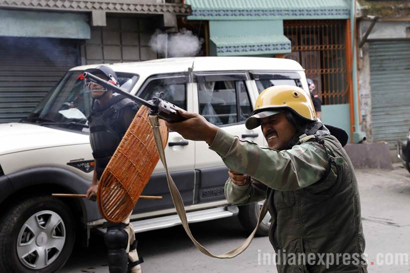 Darjeeling violence, Darjeeling agitation, Darjeeling Gorkhaland demand, GJM, Gorkhaland, GJM supporters versus police, Bimal Gurung