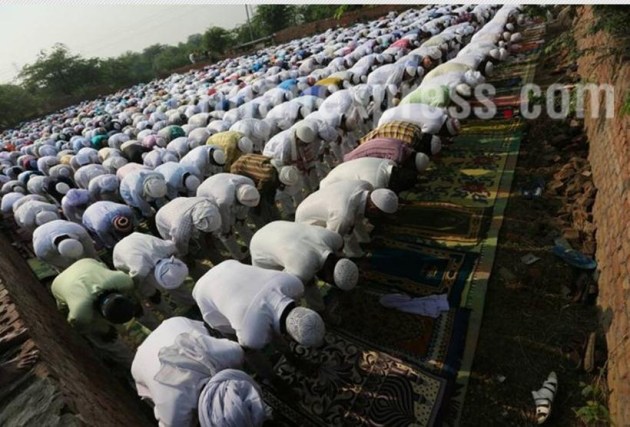 Eid, Eid 2017, India Eid Celebration, Eid Celebration, Eid-Al-Ftr, Eid Celebration, India Celebrates Eid, India Eid-Al-Ftr, Kashmir Eid, Haryana Eid, India News, Indian Express, Indian Express News