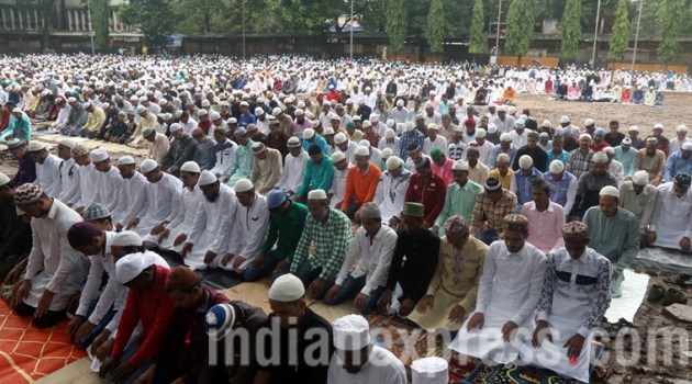 Eid, Eid 2017, India Eid Celebration, Eid Celebration, Eid-Al-Ftr, Eid Celebration, India Celebrates Eid, India Eid-Al-Ftr, Kashmir Eid, Haryana Eid, India News, Indian Express, Indian Express News