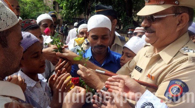 Eid, Eid 2017, India Eid Celebration, Eid Celebration, Eid-Al-Ftr, Eid Celebration, India Celebrates Eid, India Eid-Al-Ftr, Kashmir Eid, Haryana Eid, India News, Indian Express, Indian Express News