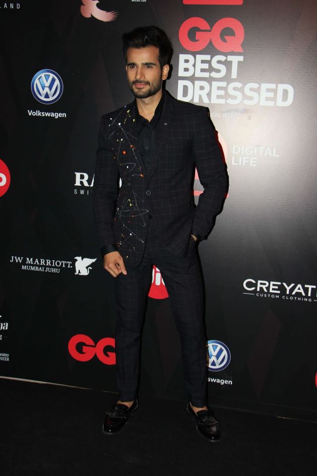 Shraddha Kapoor, Sayani Gupta, Arjun Kapoor, varun dhawan, GQ Best Dressed 2017 red carpet, celeb style, bollywood fashion, indian express, indian express news