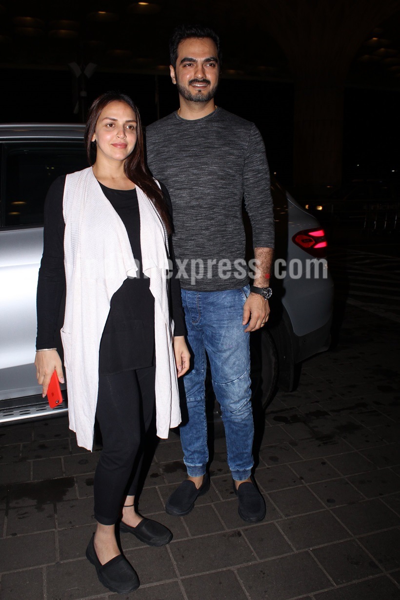 Esha Deol, Esha Deol latest photos, Esha Deol babymoon, Esha Deol baby bump, Esha Deol news, Bharat Takthani