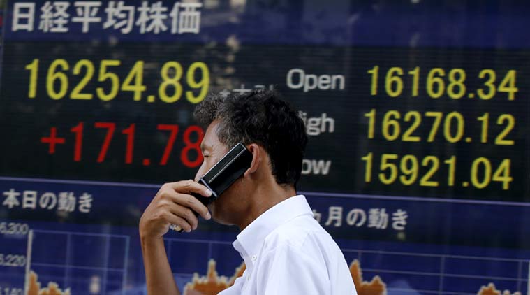 Asian markets fall as China, US ready for more tariffs