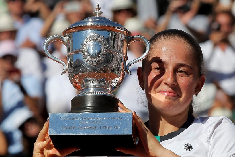 Jelena Ostapenko vs Simona Halep, French Open final 2017, Ostapenko French Open champion, Roland Garros 2017, Simona Halep,sports gallery, tennis gallery, indian express