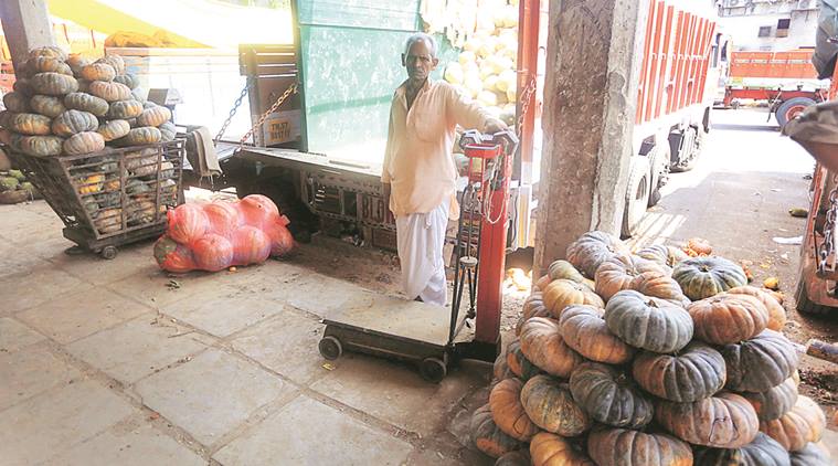 maharashtra farmers' strike, maharashtra strike, maharashtra farmers, farmers strike, political parties