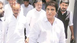 Raj Babbar resigns