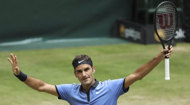 Roger Federer cruises past defending champion Florian Mayer into Halle Open semis