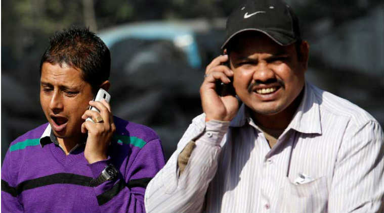 Smartphones, smartphones users India, mobile subscription India, mobile subscribers India, Internet