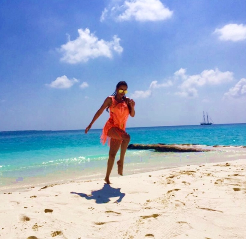 sonam kapoor, priyanka chopra, alia bhatt, shilpa shetty, vacation goals, bollywood celebs vacation, vacation pics, vacation instagram photos, vacation actresses, vacation style files, vacation fashion, indian express, indian express news
