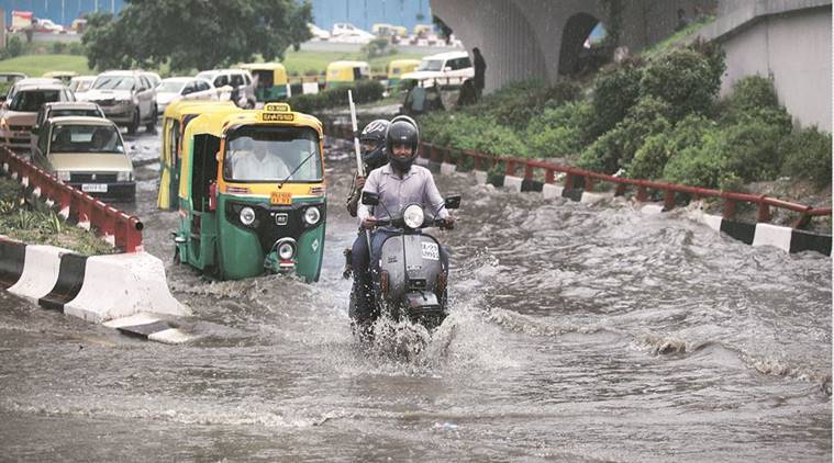 Uttar pradesh rain, lucknow rain, UP waterlogging, gonda waterlogging, bahraich waterlogging, indian express news, india news, Up news