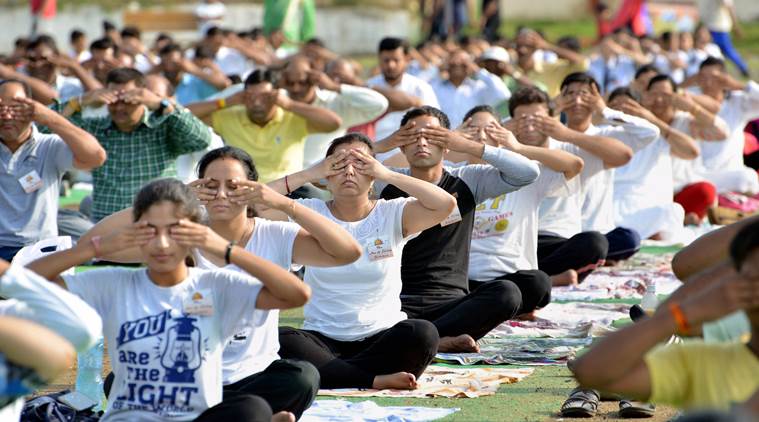 international yoga day, washington monument, us congress, yoga day celebrations, national mall, washington, unga, pm modi, world news, indian express