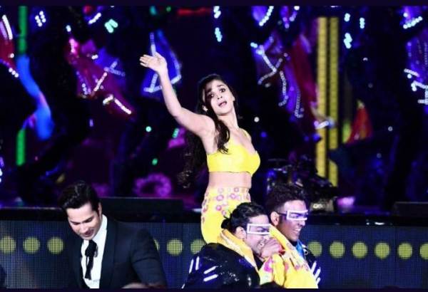 alia bhatt, alia bhatt iifa, alia bhatt iifa 2017, alia bhatt iifa performance, alia bhatt iifa dance pictures