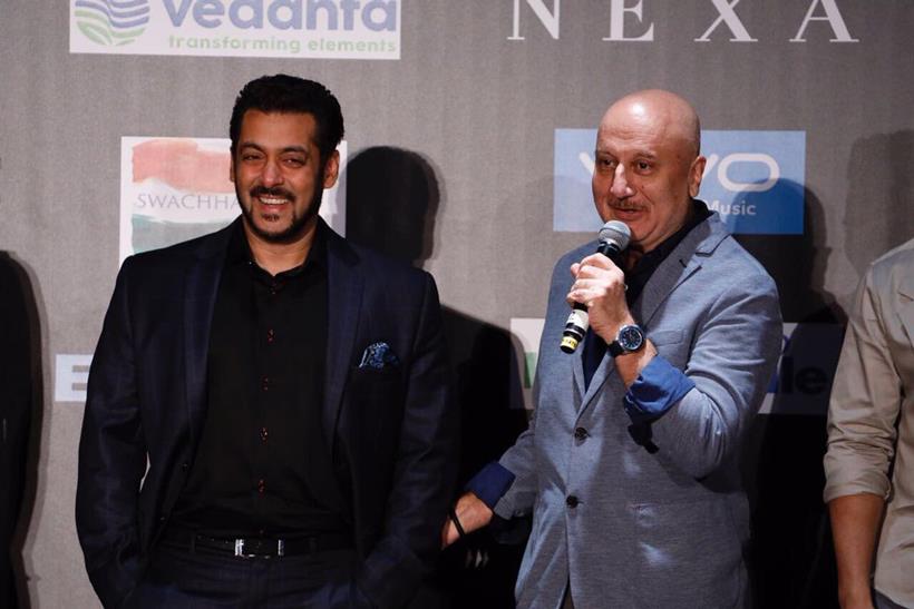 aNUPAM khER SALMAN KHAN