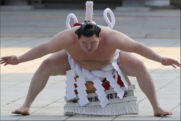 Coronavirus: All sumo wrestlers in Japan to undergo antibody tests