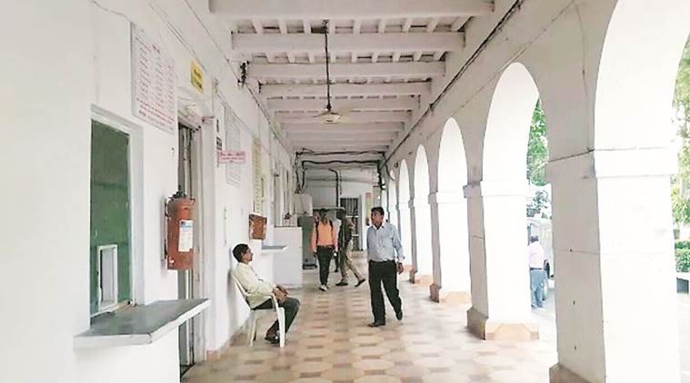 Bareilly collectorate fan incident, colonial-era fan Bareilly Collectorate, Manoj Kumar Additional District Magistrate Bareilly, Bareilly ADM, Bareilly Fans, Indian Express News
