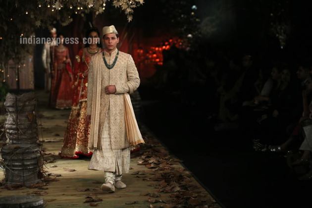 Tarun Tahiliani, India Couture Week 2017, India Couture Week, Tarun Tahiliani bridal collection, Tarun Tahiliani ICW 2017, Indian Express, Indian Express News