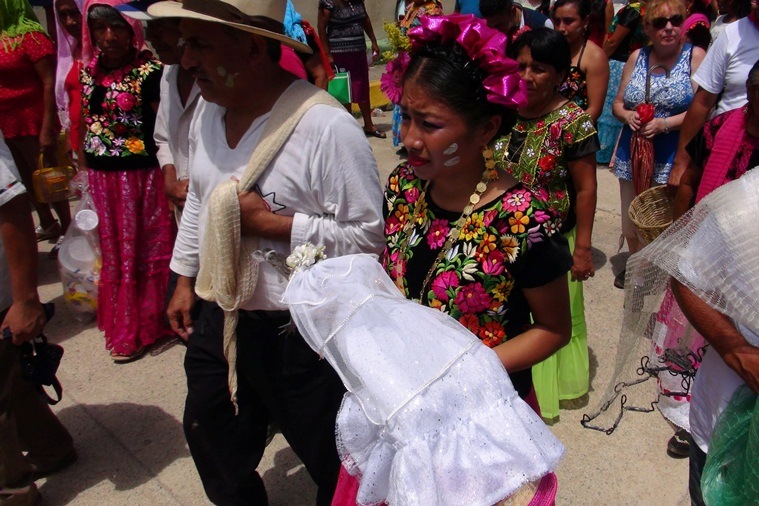 Mexican Mayor marries a CROCODILE and even seals the wedding with a KISS!  Here's why | Trending News,The Indian Express