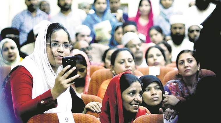 Urdu, Teaching urdu Urdu literacy, Delhi urdu teaching centres, Manish Sisodia, Delhi news, Indian Express