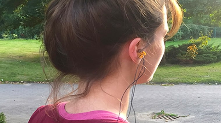 New earplugs, EarFS, earplugs with smile recognition, EarFieldSensing, new technology, latest technology