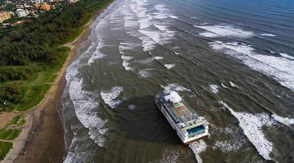 SCI Ratna, offshore supply vessel, Mumbai coast, ONGC, vessel, sinking, indian express, express online, business news, express web