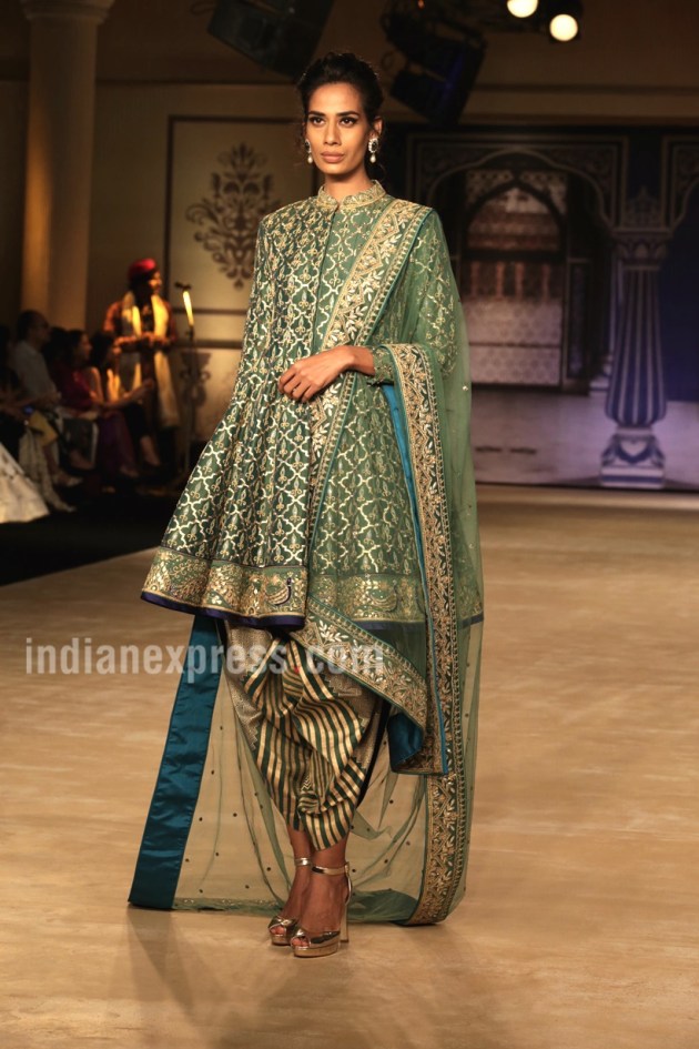 India Couture Week 2017: Bhumi Pednekar looks regal as Reynu Taandon’s ...