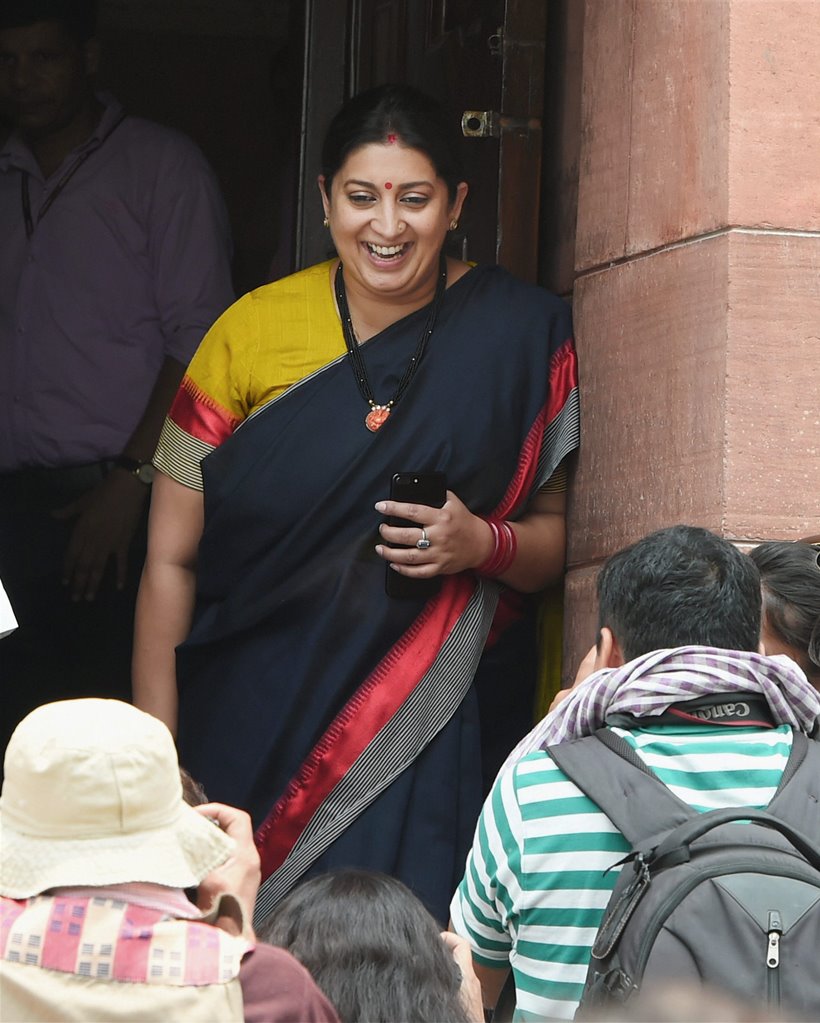 monsoon session, parliament, monsoon session day 1, mayawati resign, Protest out side Parliament, Mayawati quits Parliament, Mayawati quits Rajya Sabha, L K Advani, Narendra Modi, Arun Jaitley, Sushma Swaraj, Indian Express, India news, National news