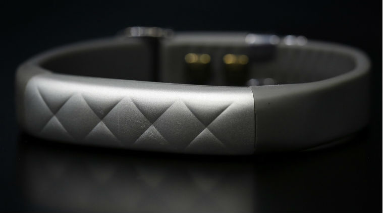 Jawbone liquidation inflicts losses, prompts CEO move to health