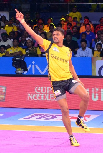 Pro Kabaddi 2017: Rahul Chaudhari records milestone; U Mumba, Bengaluru Bulls win | Sports Gallery News,The Indian Express Pro Kabaddi 2017: Rahul Chaudhari records milestone; U Mumba, Bengaluru Bulls win | Sports Gallery News,The Indian Express