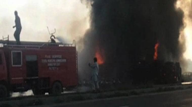 Pakistan oil tanker fire incident, Nawabshah oil tanker fire incident, pakistan oil tanker, oil tanker fire, pakistan fire, pakistan fire tanker, pakistan fire, pakistan deaths, pakistan oil tanker deaths, pakistan news, indian express, indian express news