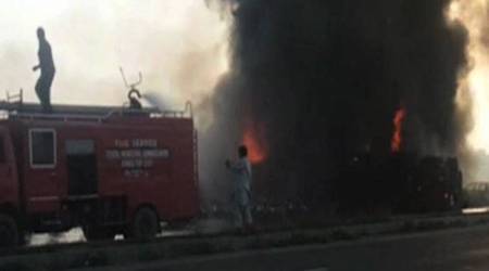 Pakistan oil tanker fire incident, Nawabshah oil tanker fire incident, pakistan oil tanker, oil tanker fire, pakistan fire, pakistan fire tanker, pakistan fire, pakistan deaths, pakistan oil tanker deaths, pakistan news, indian express, indian express news