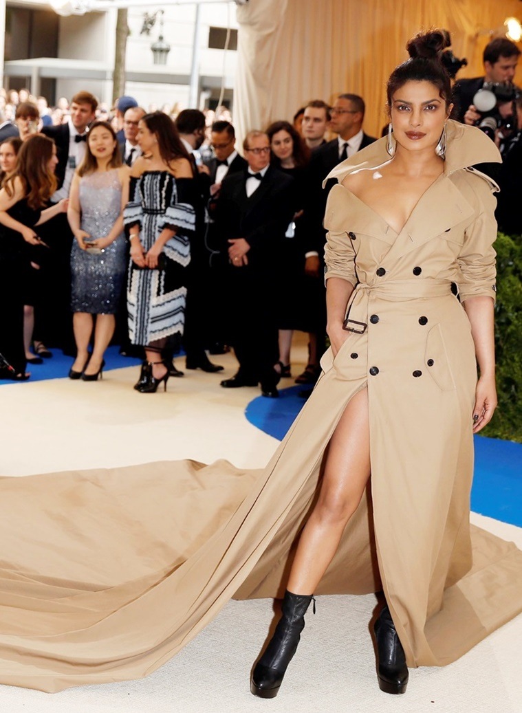 priyanka chopra style veil