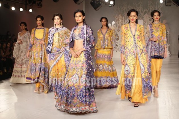 india couture week, icw 2017, rahul mishra, icw 2017 rahul misra, rahul mishra parizaad collection, rahul mishra sheer collection, fashion news, lifestyle news, indian express